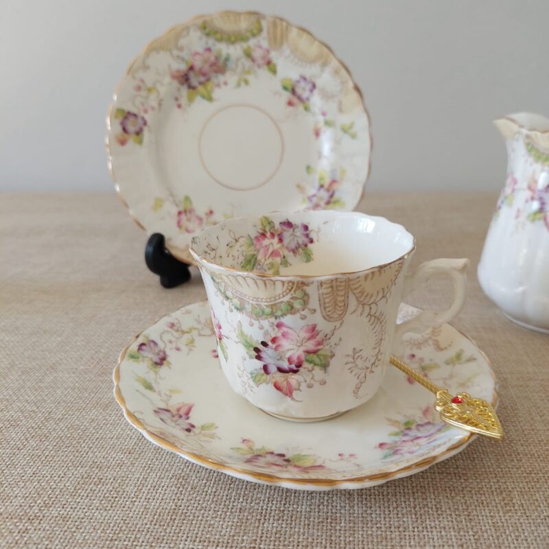 Trío Vintage | Porcelana Sin Sello | Vajilla Vintage