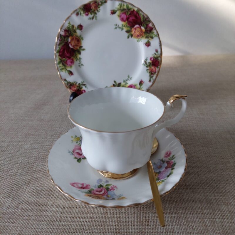 Trio de Te | Royal Albert Summertime Series | Bone China England