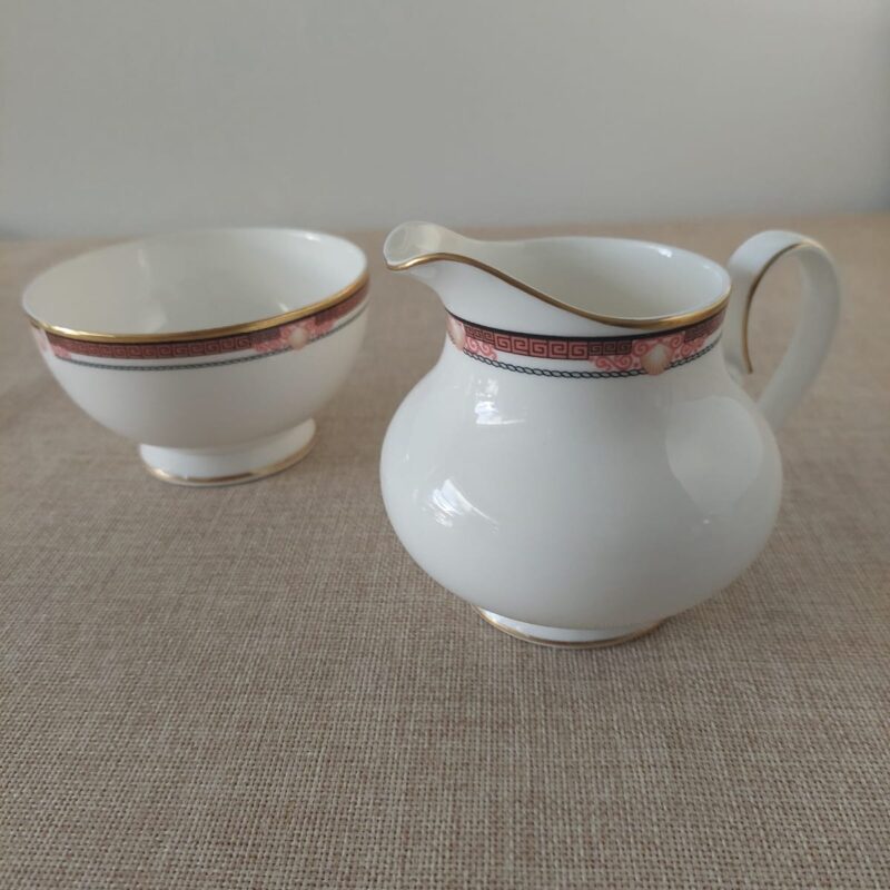 Paragon Delphi para Debenhams 1987 bajo el grupo Royal Doulton