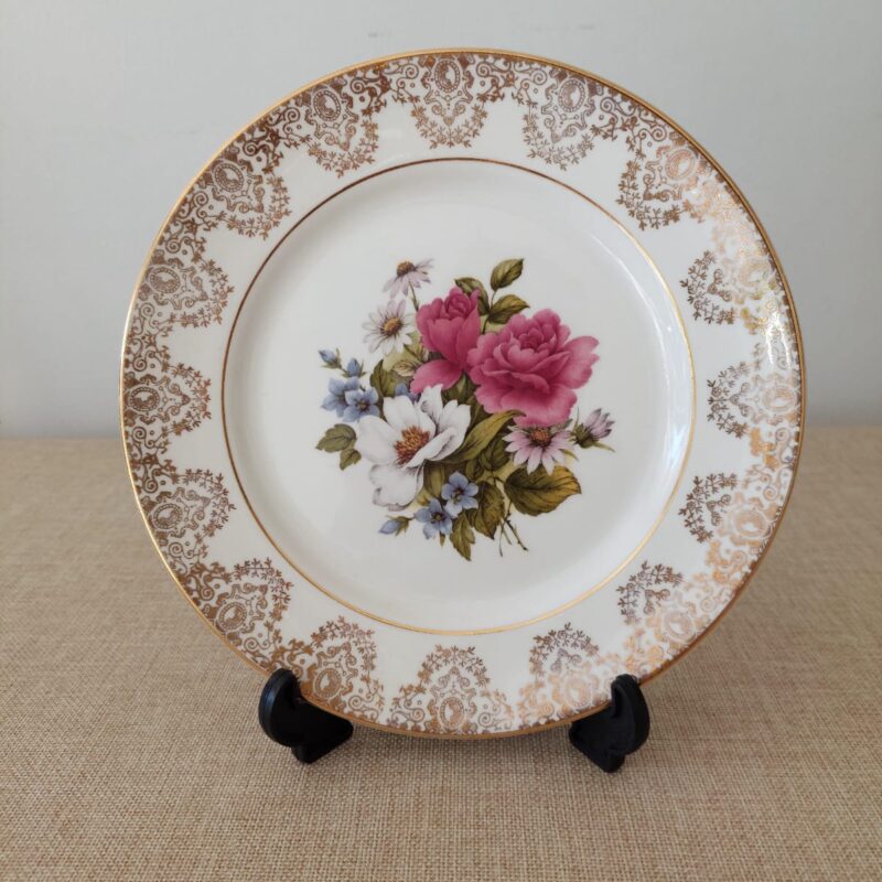 Plato de entrada o postre de 20 cm en porcelana C.J. Dams con rosas y oro.