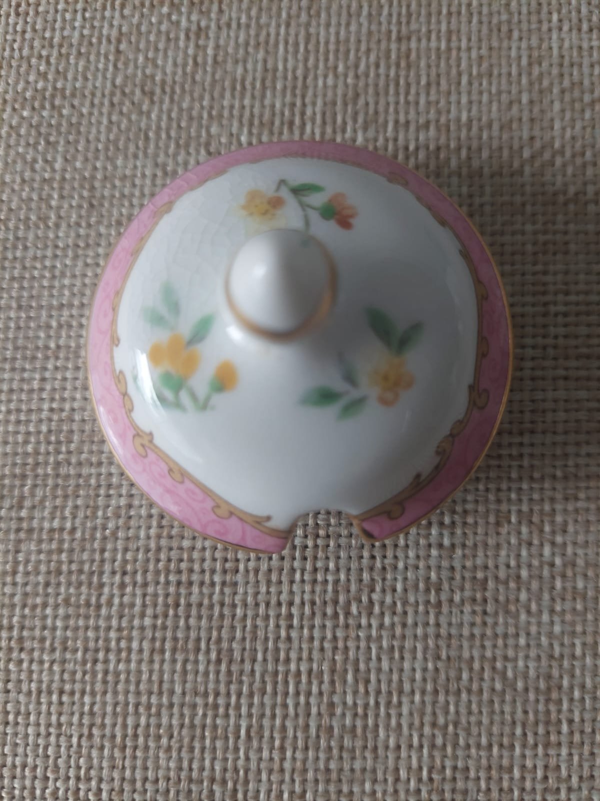 Azucarero de Porcelana Inglesa Crown Staffordshire "Tunis" con Tapa - Imagen 4
