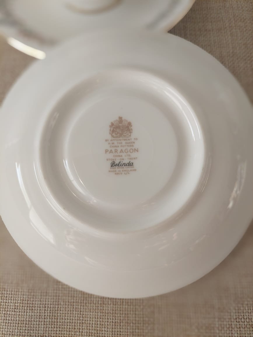 Tres Dúos de Té Porcelana Inglesa Modelo Belinda - Royal Albert / Paragon-Edición Especial Vintage - Imagen 3