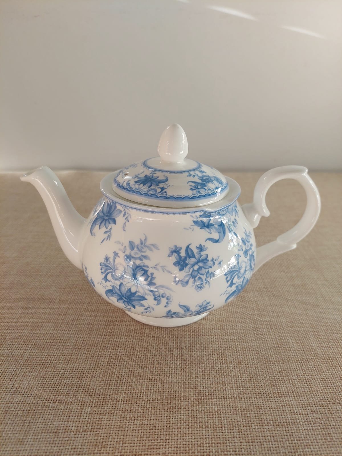 Tetera Vintage Whittard of Chelsea "Chatsford" Fine Bone China – Porcelana Inglesa para Té e Infusiones - Imagen 2
