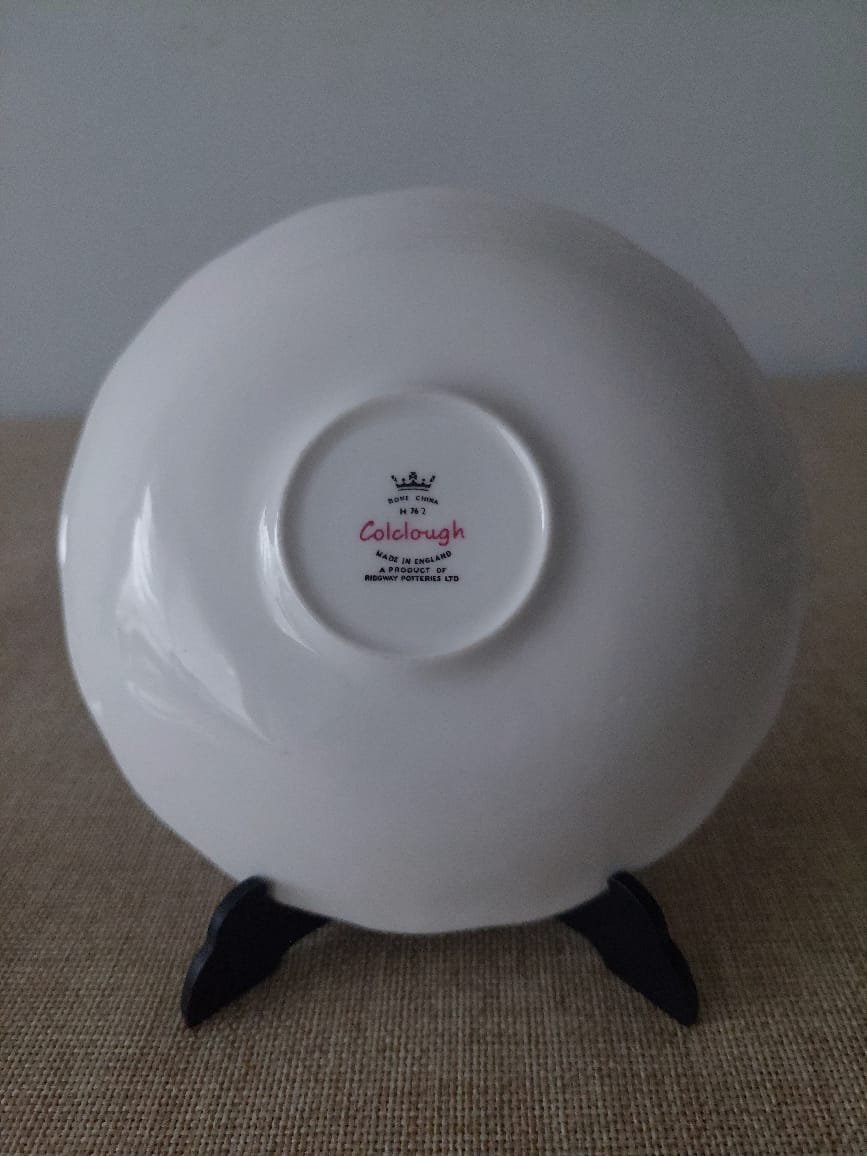 Set de 2 Platos de Té Vintage Colclough Bone China – Diseños Florales Ingleses - Imagen 5
