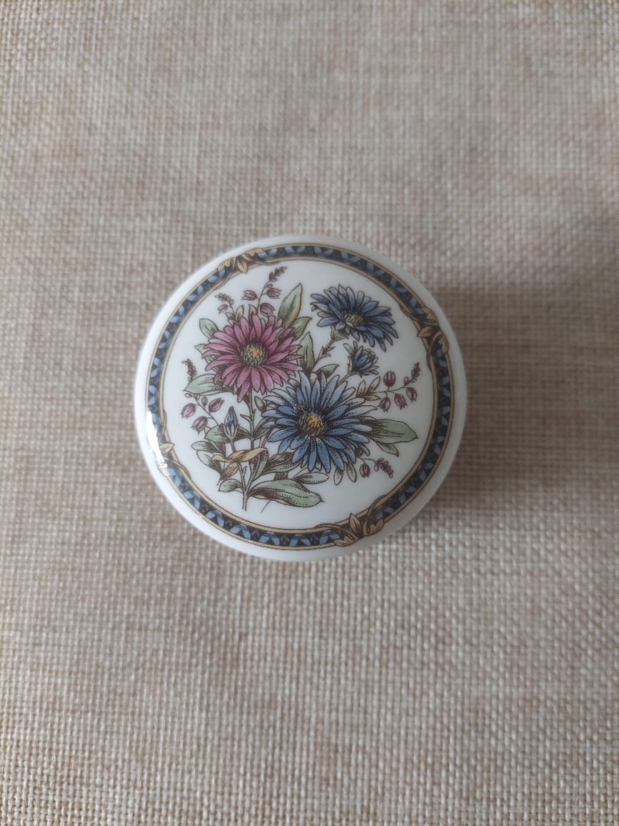 Joyero Vintage Staffordshire Bone China Floral – Inglaterra - Imagen 2