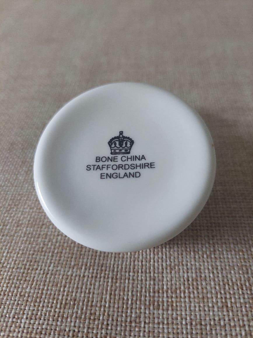 Joyero Vintage Staffordshire Bone China Floral – Inglaterra - Imagen 4