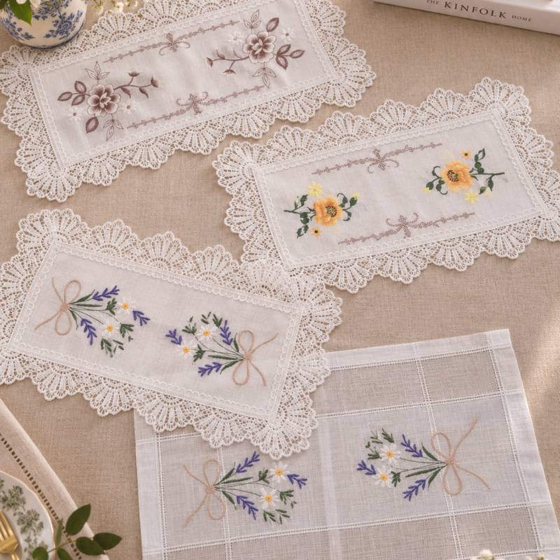 Individuales de Mesa Bordados en Lino con Blonda – 4 Diseños Disponibles